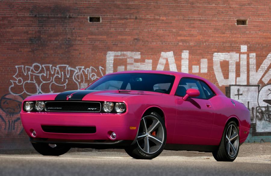  Dodge Challenger R/T Classic Furious Fuchsia 2010 года  (фото 1 из 12)